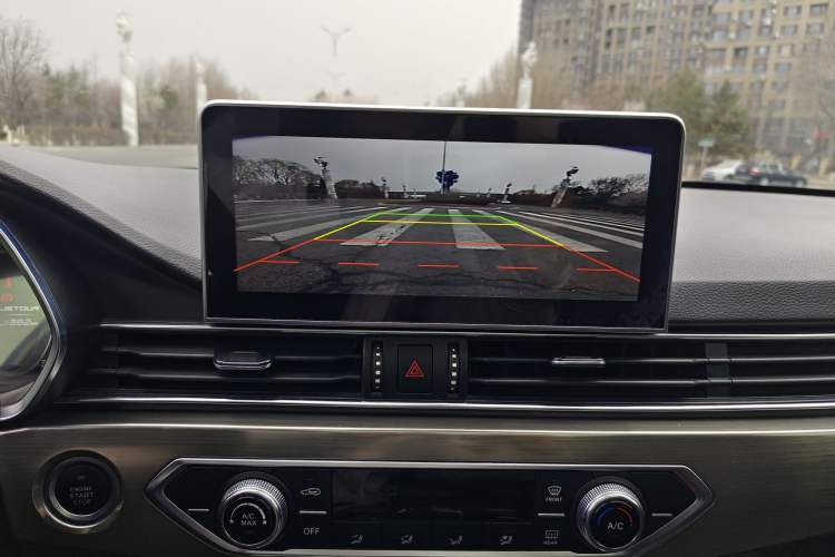 Used JETOUR X70S 2020 1.5T DCT Xingchen Edition 5 Seats Audio And AC Panel