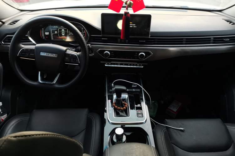 Used JETOUR X70S 2020 1.5T DCT Xingchen Edition 5 Seats Center Console