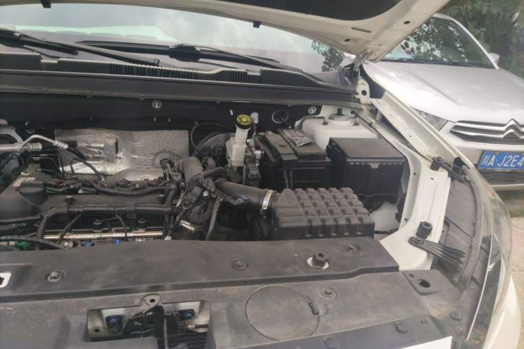 Used JETOUR X70S 2020 1.5T DCT Dynamic Version 5 Seats Engine Bay Left