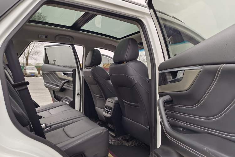 Used JETOUR X70S 2020 1.5T DCT Xingchen Edition 5 Seats Interior 5