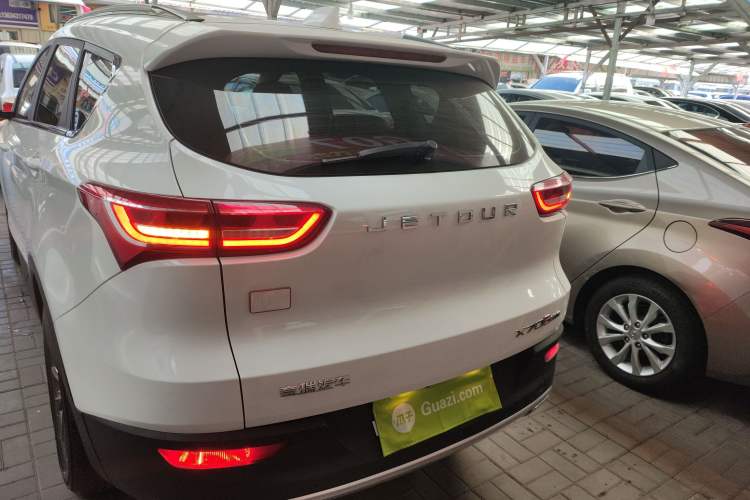 Used JETOUR X70S 2020 1.5T DCT Dynamic Version 5 Seats Rear
