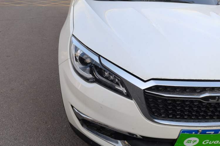 Used JETOUR X70S 2020 1.5T DCT Xingchen Edition 5 Seats Right Front Headlight