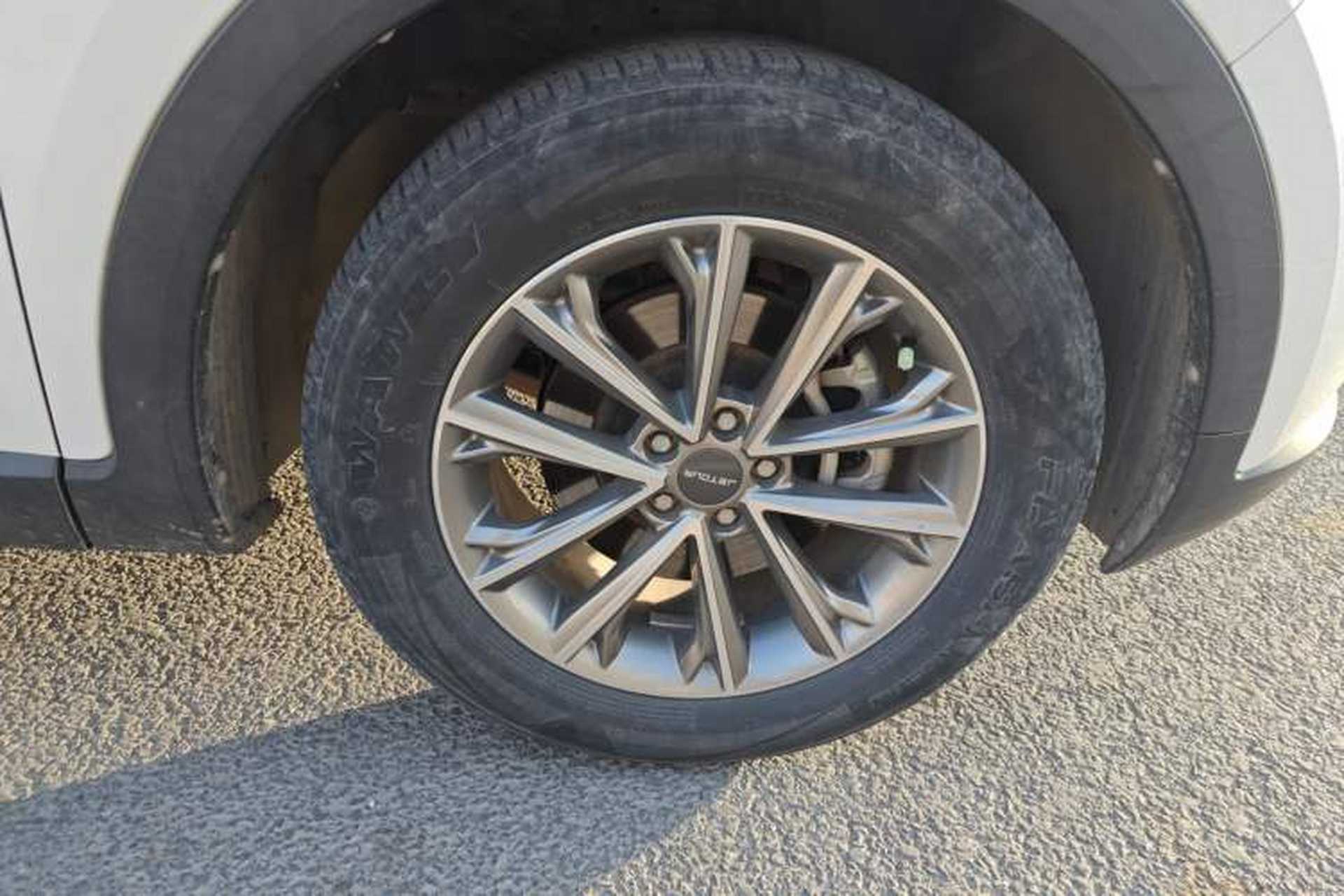 Used JETOUR X70S 2020 1.5T DCT Xingchen Edition 5 Seats Right Front Wheel Hub
