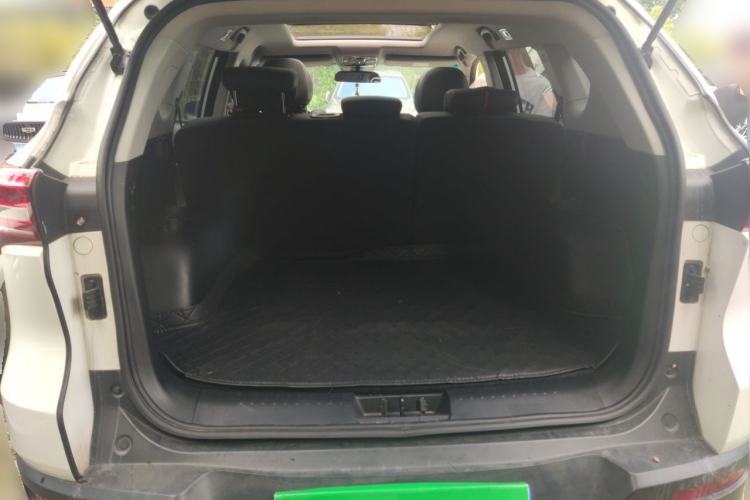 Used JETOUR X70S 2020 1.5T DCT Dynamic Version 5 Seats Trunk
