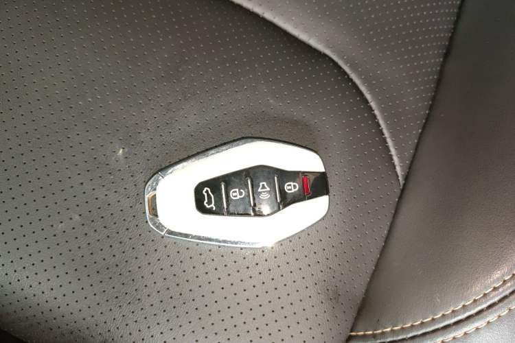 Used JETOUR X70S 2020 1.5T DCT Xingchen Edition 5 Seats Vehicle Key