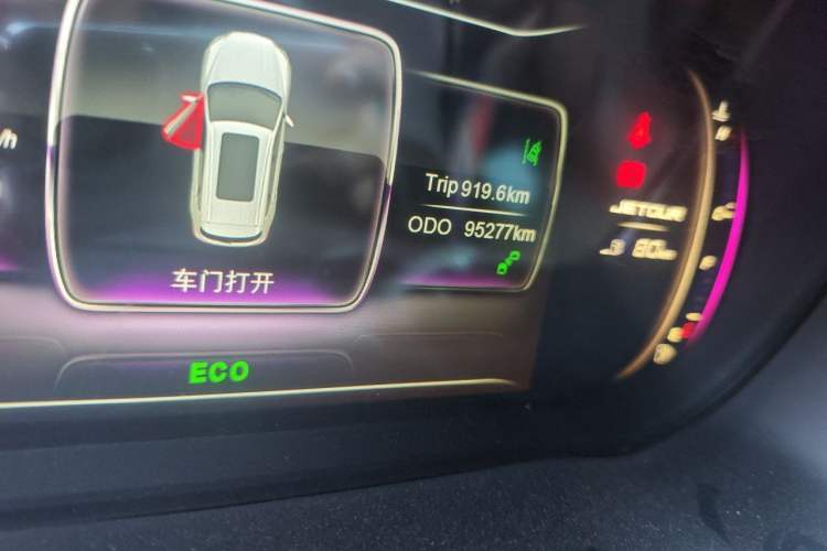Used JETOUR X70S 2021 1.6T DCT Qingdong Edition 5-seater Odometer Close Up
