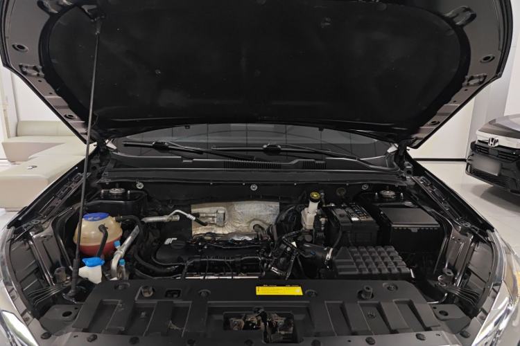 Used JETOUR X70S 2022 1.5T DCT Active Version 7-Seater Engine Bay