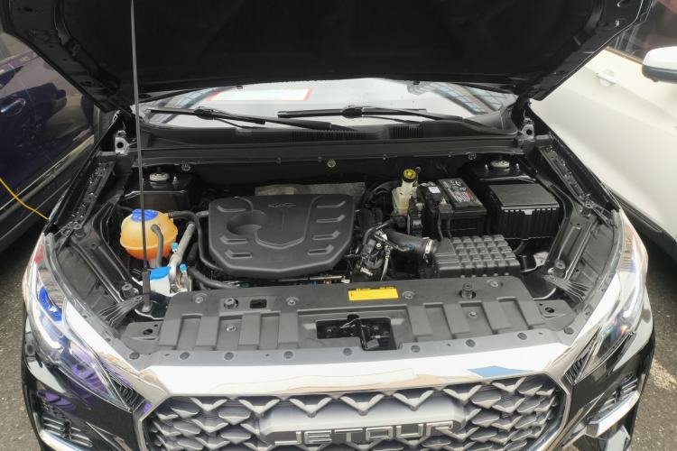 Used JETOUR X70S 2022 1.5T DCT Free Edition 5 Seats Engine Bay