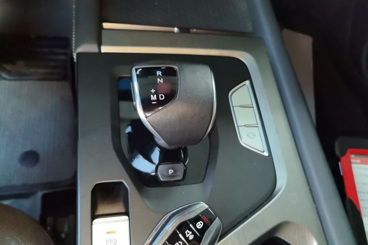 Used JETOUR X70S 2022 1.5T DCT Active Version 7-Seater Gear Lever