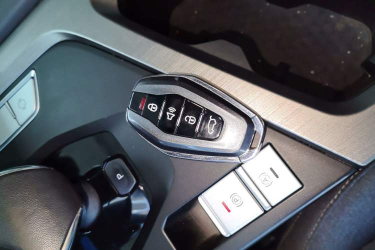 Used JETOUR X70S 2022 1.5T DCT Active Version 7-Seater Interior 1
