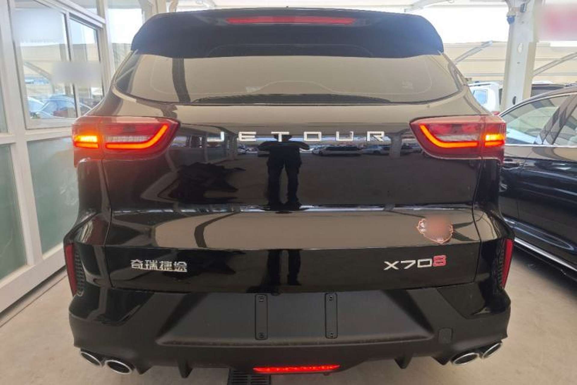 Used JETOUR X70S 2022 1.5T Manual Fanghua Edition 7 Seats Rear