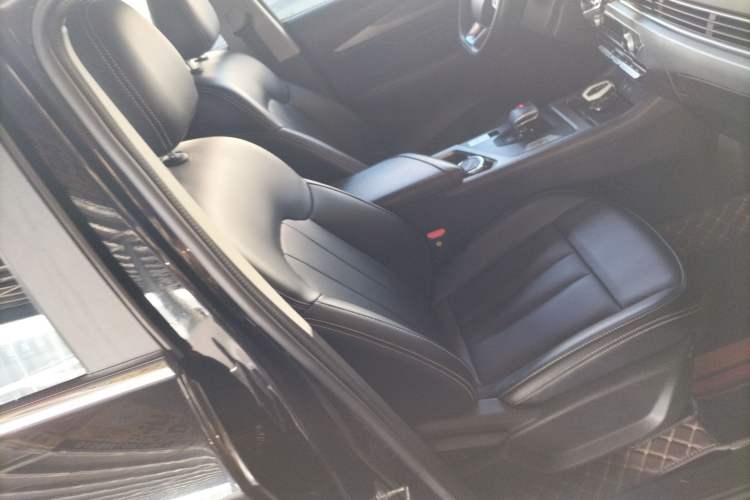 Used JETOUR X70S 2022 1.5T DCT Active Version 5 Seats Right Front Seat