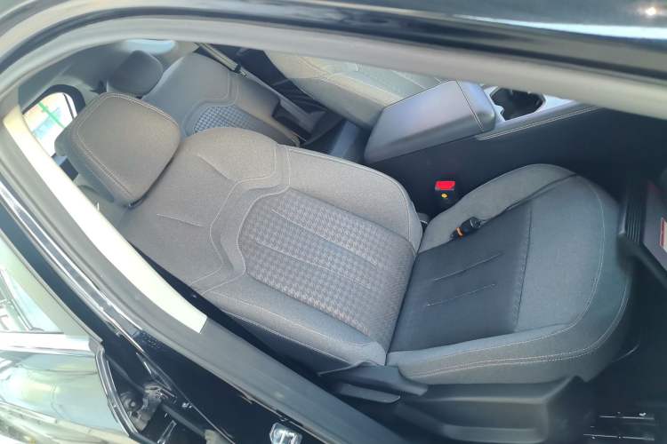 Used JETOUR X70S 2022 1.5T DCT Active Version 7-Seater Right Front Seat