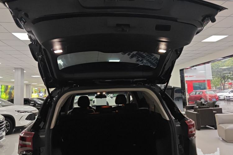 Used JETOUR X70S 2022 1.5T DCT Active Version 7-Seater Trunk