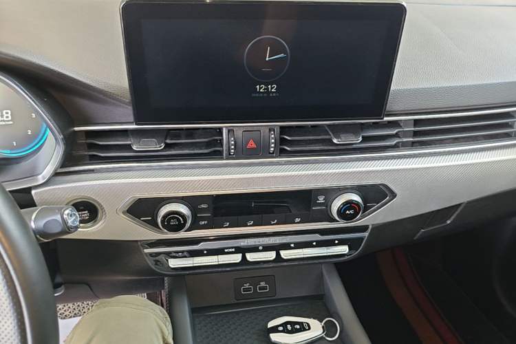 Used JETOUR X70S 2022 1.5T DCT Active Version 5 Seats Audio And AC Panel