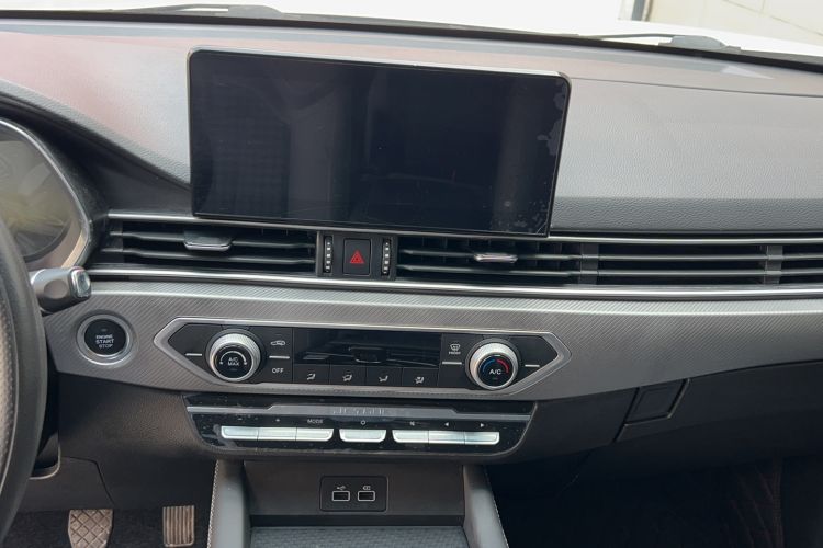 Used JETOUR X70S 2022 1.5T Manual Fanghua Edition 5 Seats Audio And AC Panel