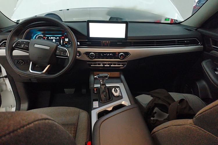 Used JETOUR X70S 2022 1.5T DCT Active Version 7-Seater Center Console