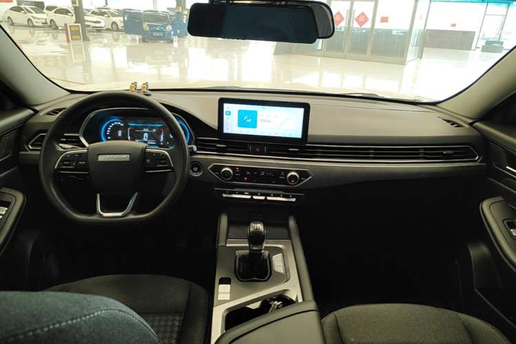 Used JETOUR X70S 2022 1.5T Manual Fanghua Edition 5 Seats Center Console
