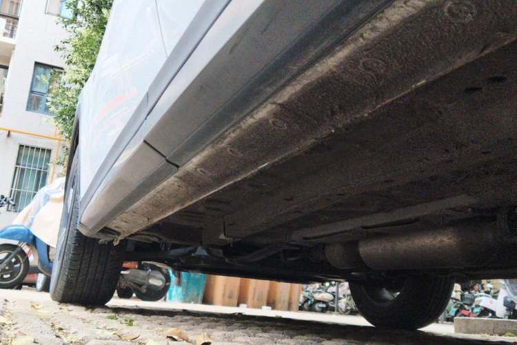 Used JETOUR X70S 2022 1.5T DCT Active Version 7-Seater Chassis Rear Left