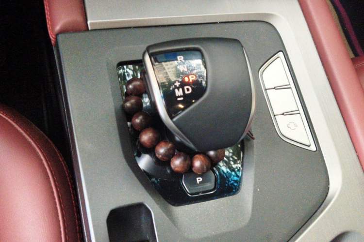 Used JETOUR X70S 2022 1.5T DCT Active Version 7-Seater Gear Lever