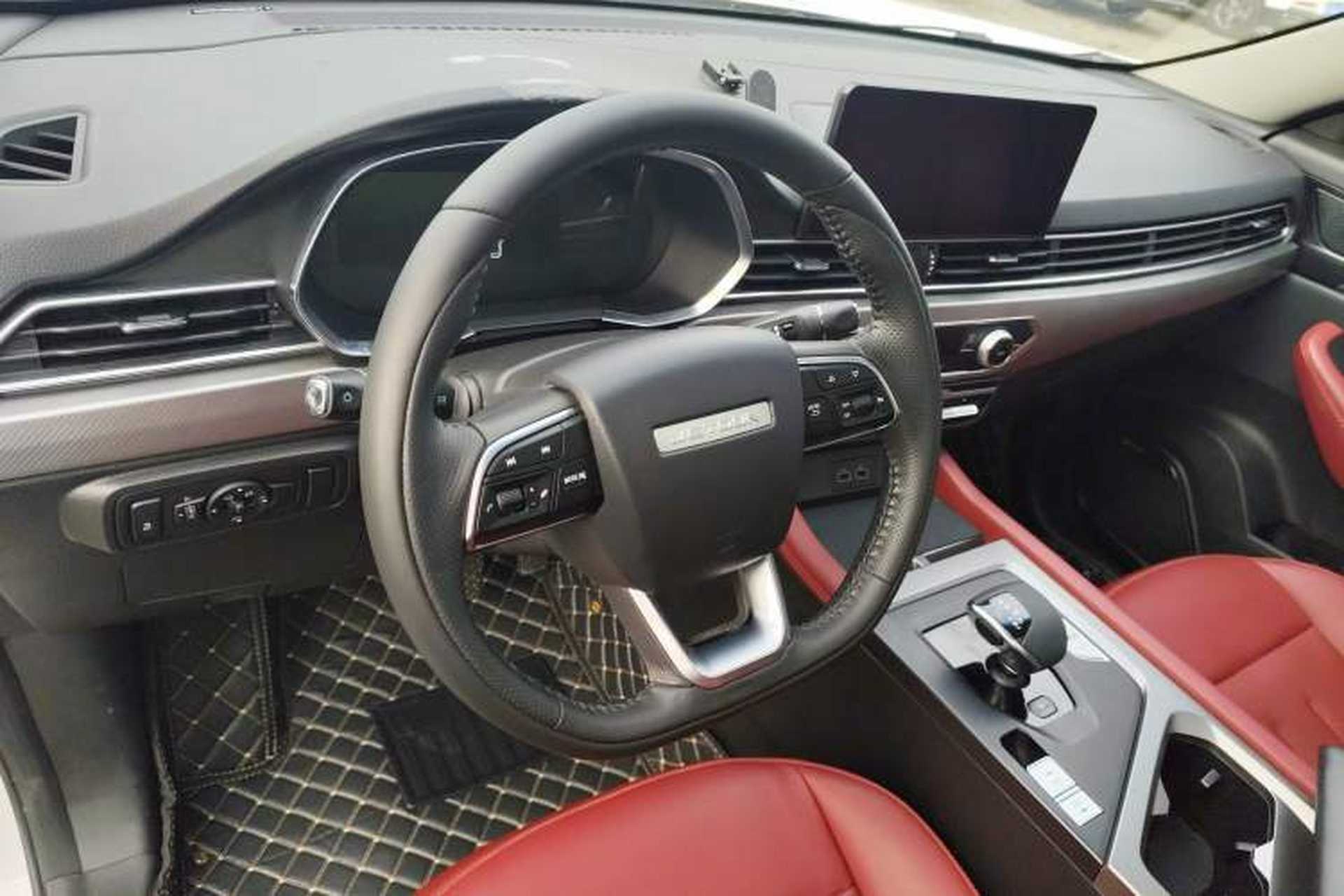 Used JETOUR X70S 2022 1.5T DCT Active Version 7-Seater Interior 3
