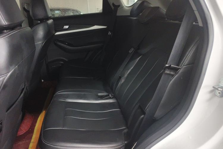 Used JETOUR X70S 2022 1.5T DCT Active Version 5 Seats Interior 4