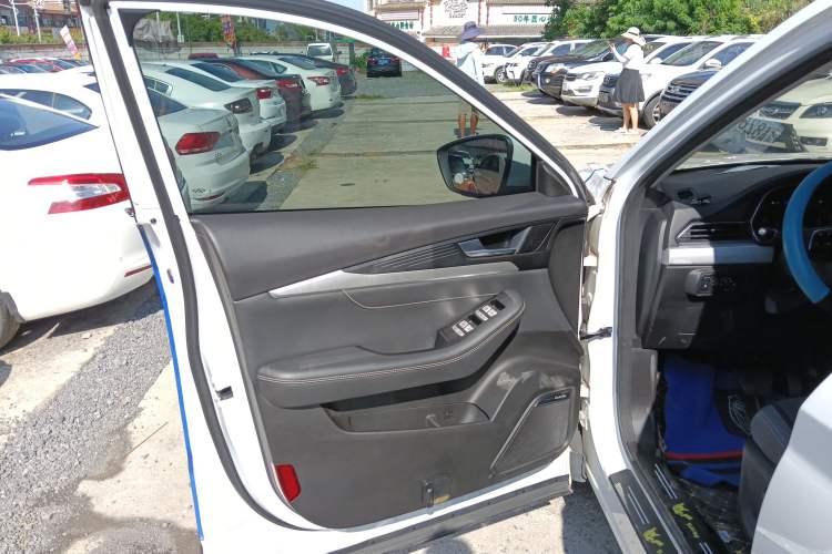 Used JETOUR X70S 2022 1.5T DCT Active Version 5 Seats Left Front Door Interior