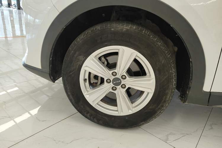 Used JETOUR X70S 2022 1.5T Manual Fanghua Edition 5 Seats Left Front Wheel Hub