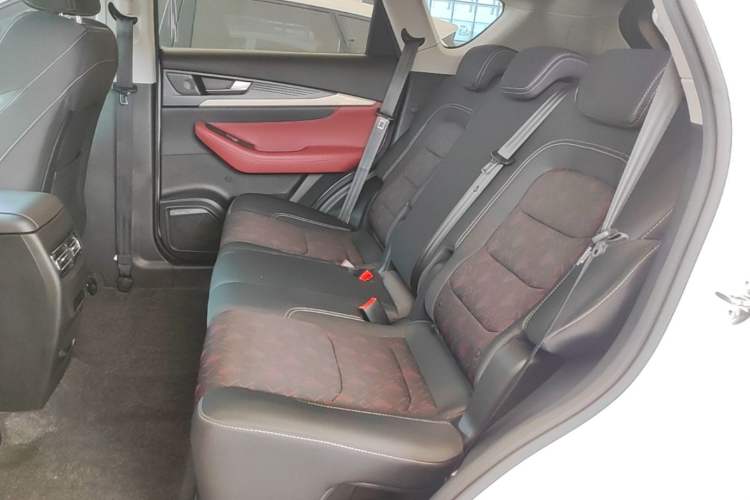 Used JETOUR X70S 2022 1.5T DCT Active Version 5 Seats Left Rear Seat