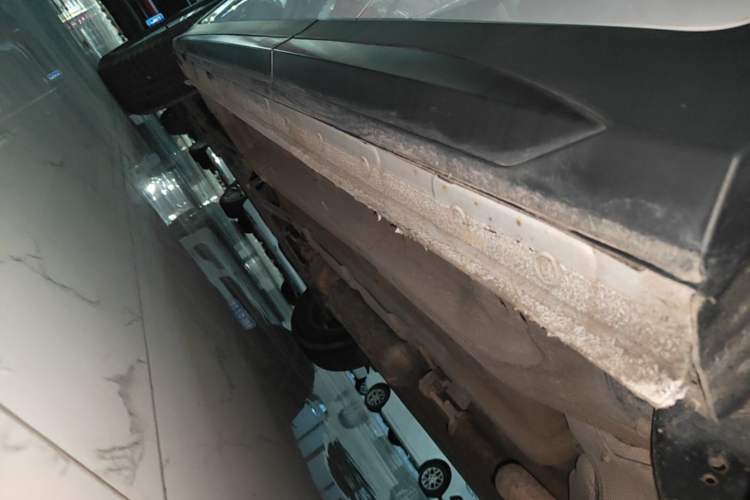 Used JETOUR X70S 2022 1.5T Manual Fanghua Edition 5 Seats Left Side Sill