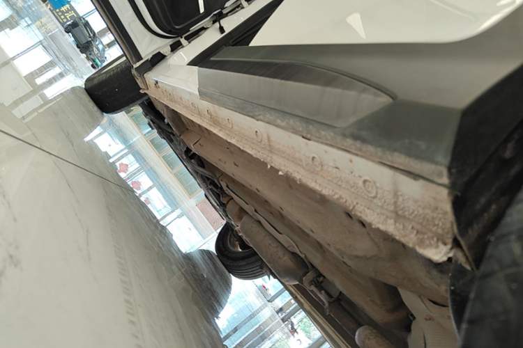 Used JETOUR X70S 2022 1.5T Manual Fanghua Edition 5 Seats Left Side Sill