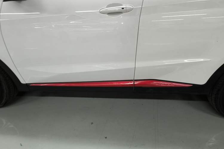 Used JETOUR X70S 2022 1.5T DCT Active Version 5 Seats Left Side Sill