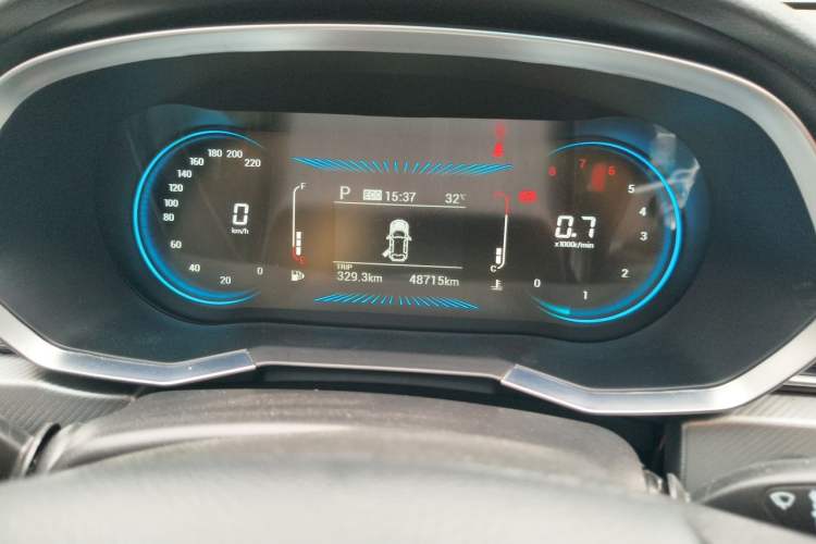 Used JETOUR X70S 2022 1.5T DCT Active Version 7-Seater Odometer Close Up