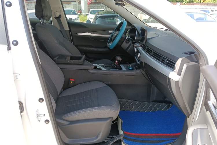 Used JETOUR X70S 2022 1.5T DCT Active Version 5 Seats Right Front Seat