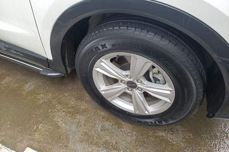 Used JETOUR X70S 2022 1.5T Manual Fanghua Edition 5 Seats Right Front Wheel Hub