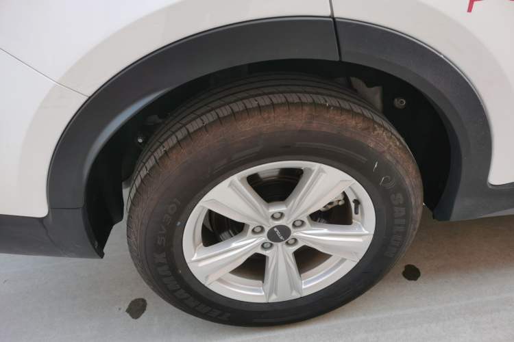 Used JETOUR X70S 2022 1.5T Manual Fanghua Edition 5 Seats Right Rear Wheel Hub
