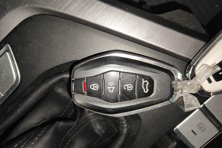 Used JETOUR X70S 2022 1.5T Manual Fanghua Edition 5 Seats Vehicle Key