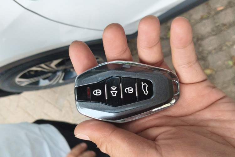 Used JETOUR X70S 2022 1.5T DCT Active Version 7-Seater Vehicle Key
