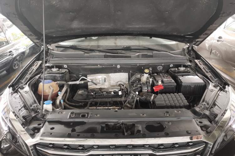 Used JETOUR X70S 2023 1.5T DCT Glory Edition 5-seater Engine Bay