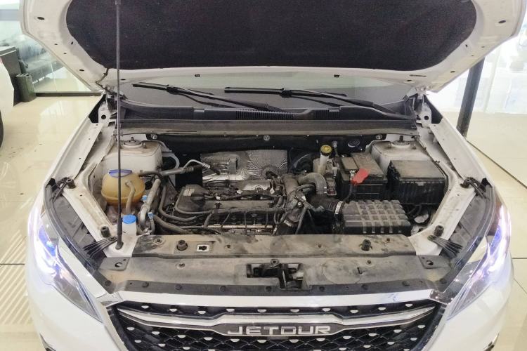 Used JETOUR X70S 2023 1.5T DCT Glory Edition 7-Seater Engine Bay