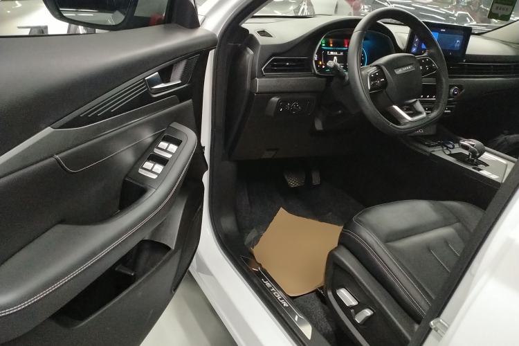 Used JETOUR X70S 2023 1.5T DCT Glory Edition 7-Seater Interior 3