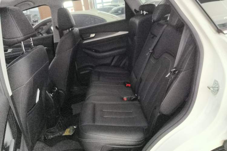 Used JETOUR X70S 2023 1.5T DCT Glory Edition 7-Seater Interior 4