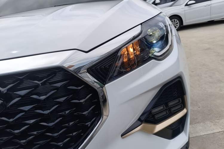 Used JETOUR X70S 2023 1.5T DCT Glory Edition 7-Seater Left Front Headlight