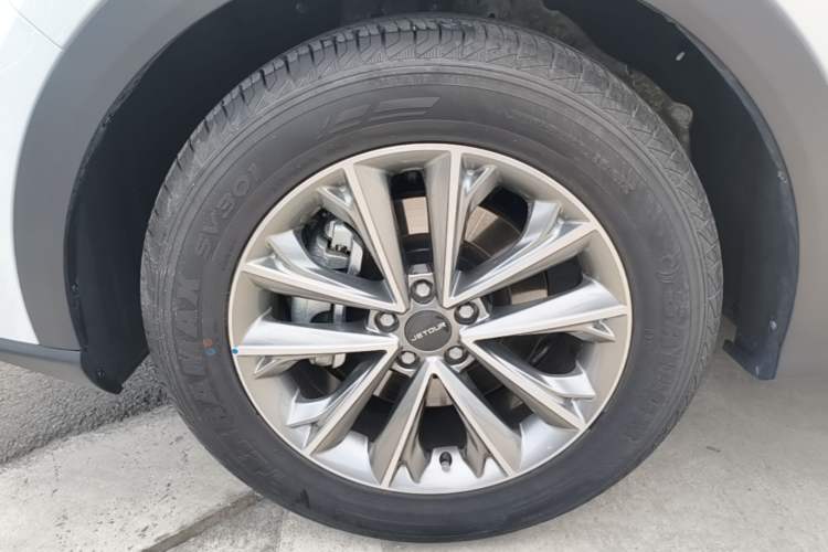 Used JETOUR X70S 2023 1.5T DCT Glory Edition 7-Seater Left Front Wheel Hub