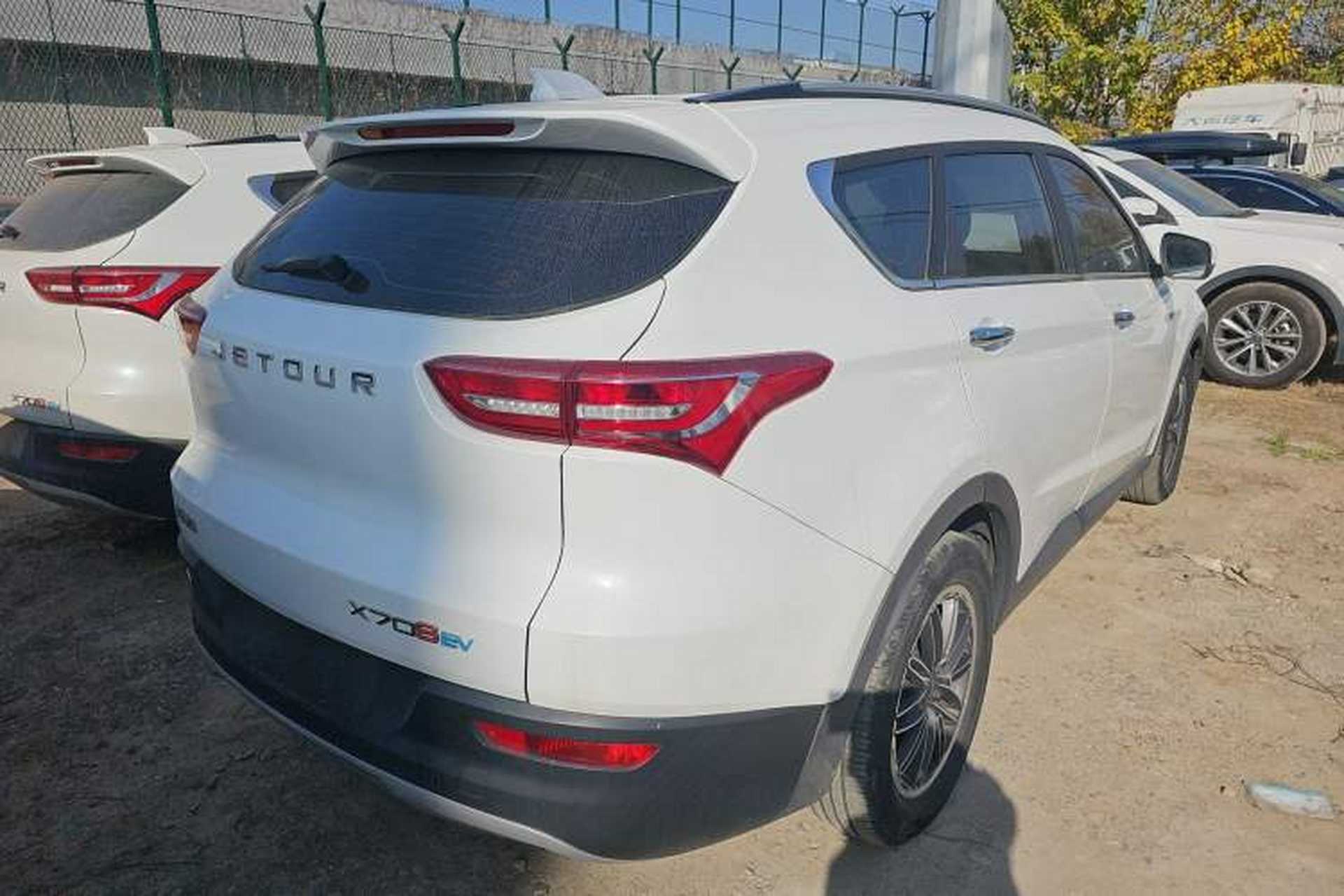 Used JETOUR X70S EV 2019 E-Motion Edition Rear Right 45 Deg
