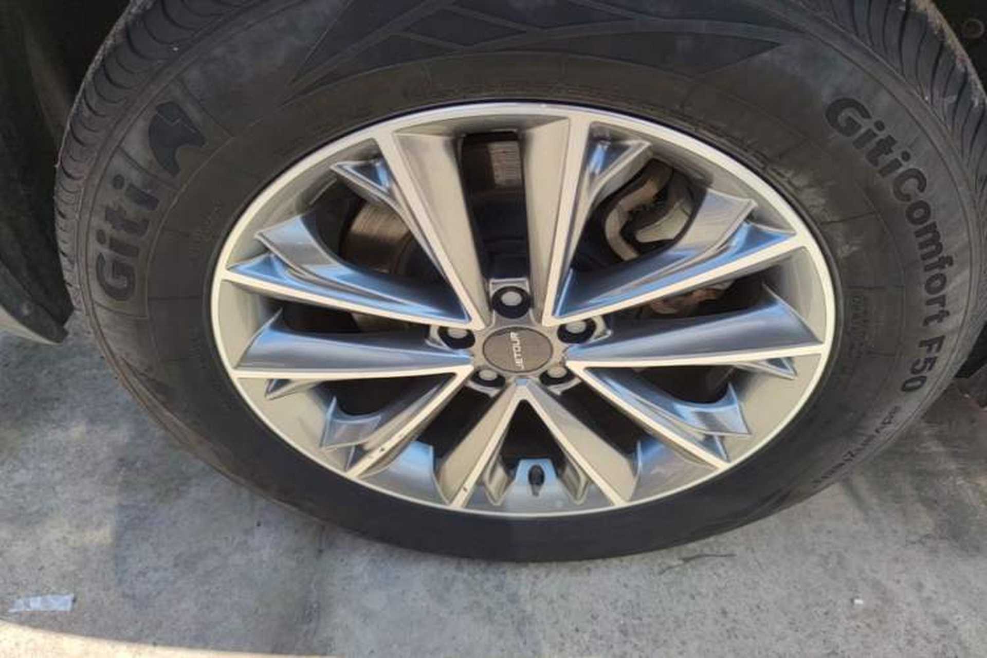 Used JETOUR X70S EV 2019 Official Government Edition Right Rear Wheel Hub