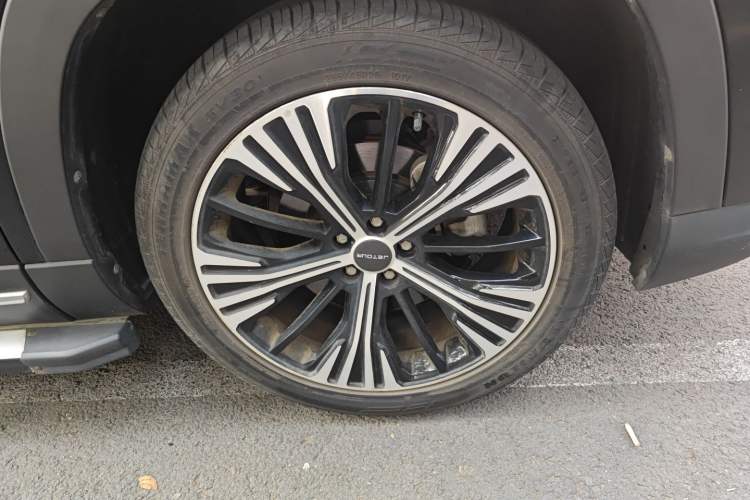 Used JETOUR X90 2021 1.6T DCT Shadow Edition 5 Seats Right Front Wheel Hub