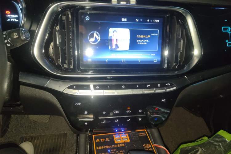 Used JETOUR X90 2019 1.5T DCT Smart Enjoyment Version 5 Seats China VI Standard Audio And AC Panel