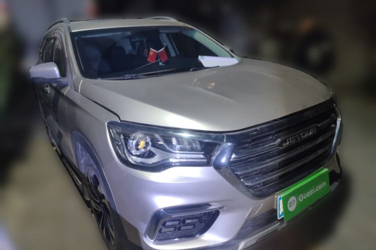 Used JETOUR X90 2019 1.5T DCT Smart Enjoyment Version 5 Seats China VI Standard Front Right 45 Deg