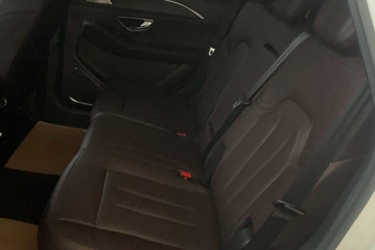 Used JETOUR X90 2022 Zilong 2.0T DCT Changsheng Edition 7-Seater Interior 1
